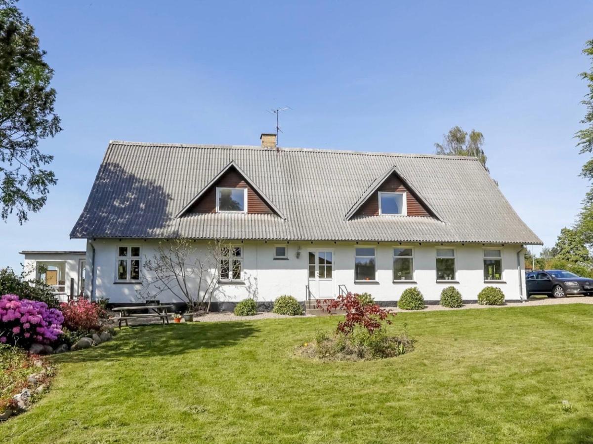 Den Gamle Apotekergaard Bed & Breakfast Hong Exterior photo